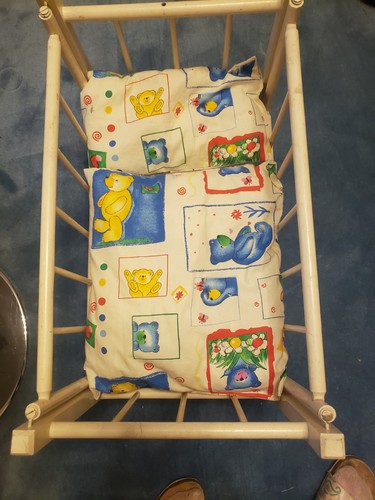 Puppenbett holz weiß - -,
